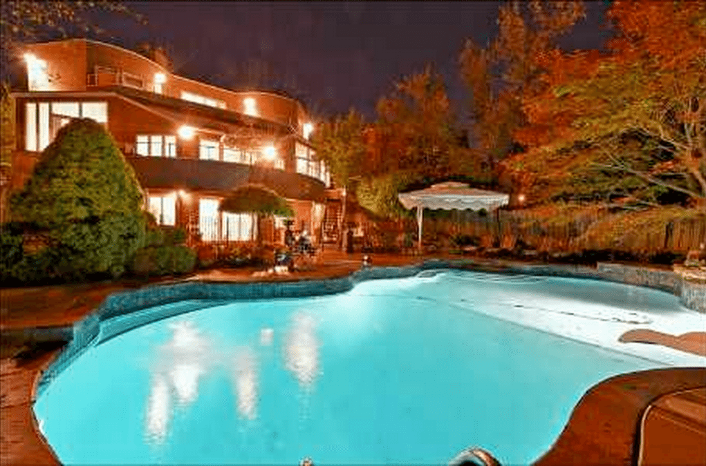 19 Garnier Court $1,699,000