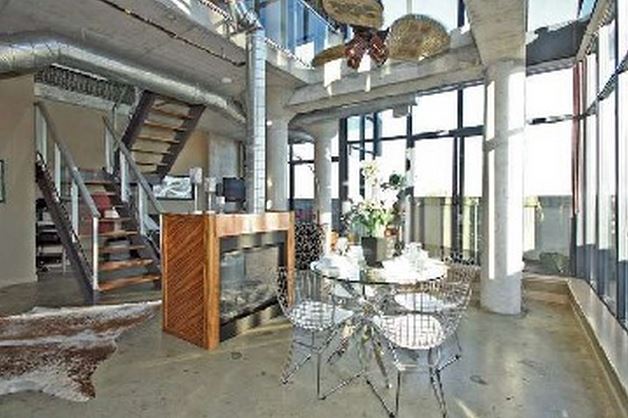 Robert Watson Lofts | 369 Sorauren Avenue