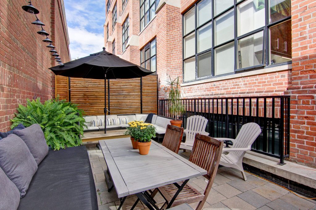 736 Dundas Street East For Sale