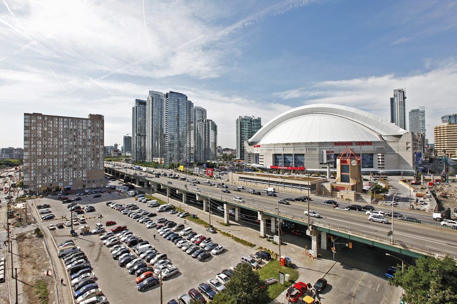 For Sale 270 Queens Quay Condo