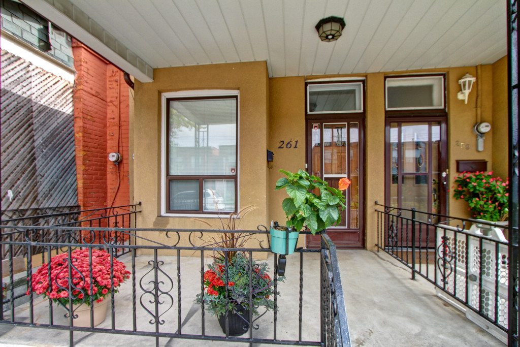 261 Clinton St