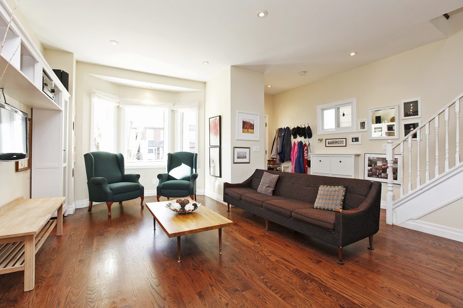 Living Room 847 Lansdowne