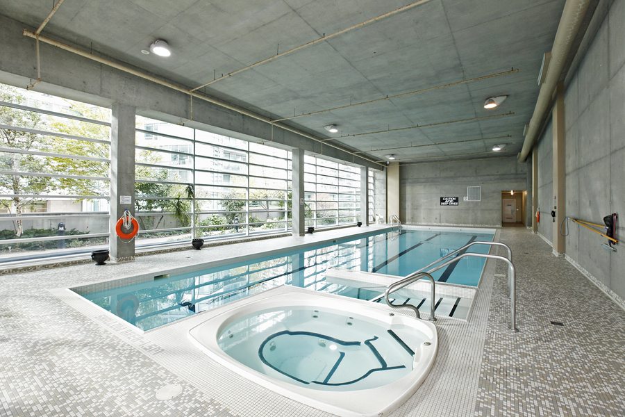 81 Navy Wharf pool