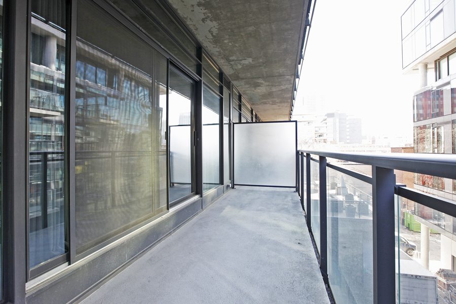 10 Morrison Balcony