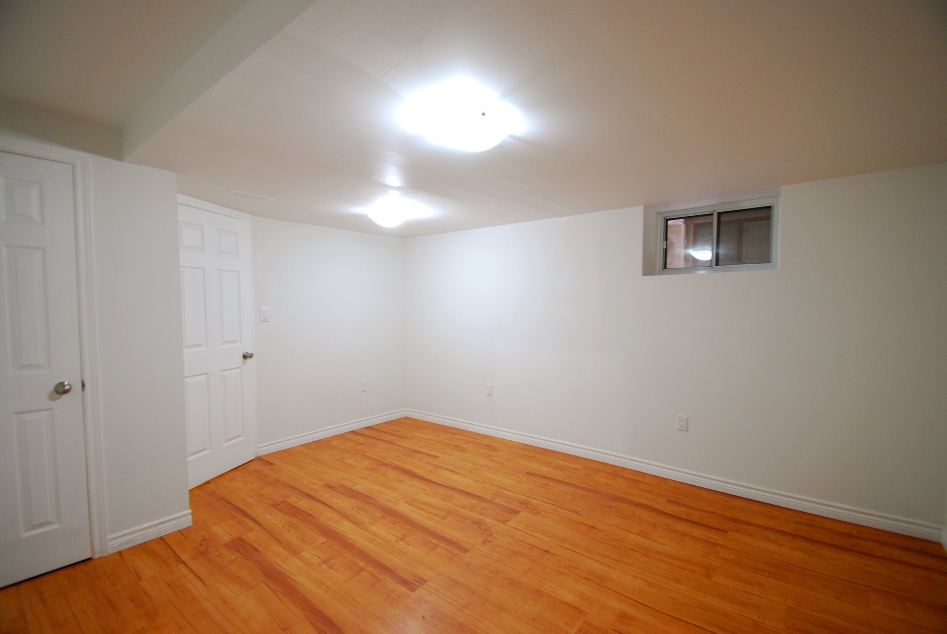 Huge 1 Bedroom Leslieville Flat for Lease 20 Ashdale Avenue the