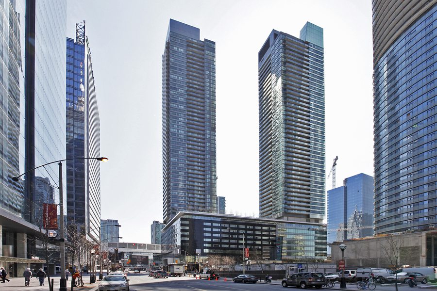 65 Bremner Blvd Toronto Exterior 1