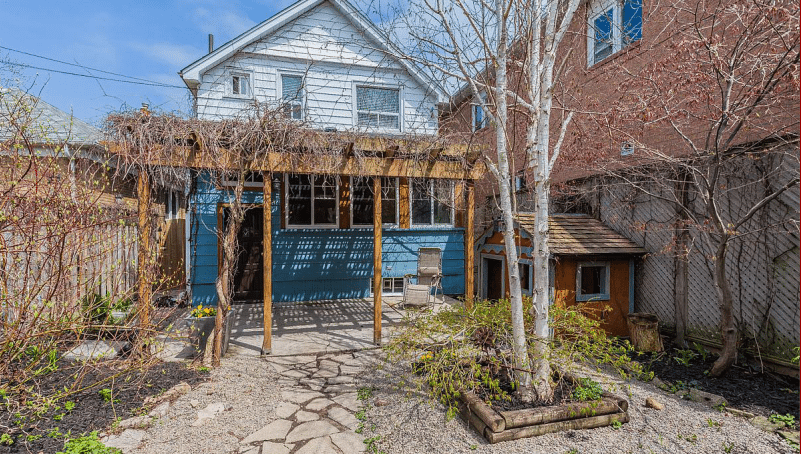 88 South Bonnington Toronto Back Yard 2
