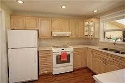 10 Ashbourne Drive Toronto Kitchen