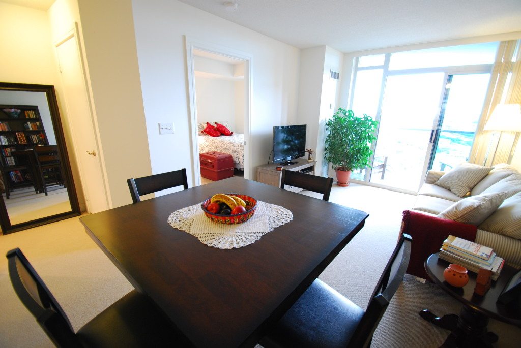 18 Harrison Gardens Toronto Condo for Lease Open Concept Living 2