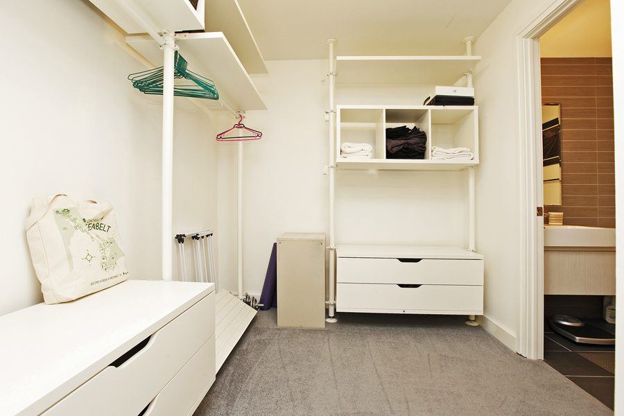 5 Hanna Avenue 2 Storey loft for sale huge master closet