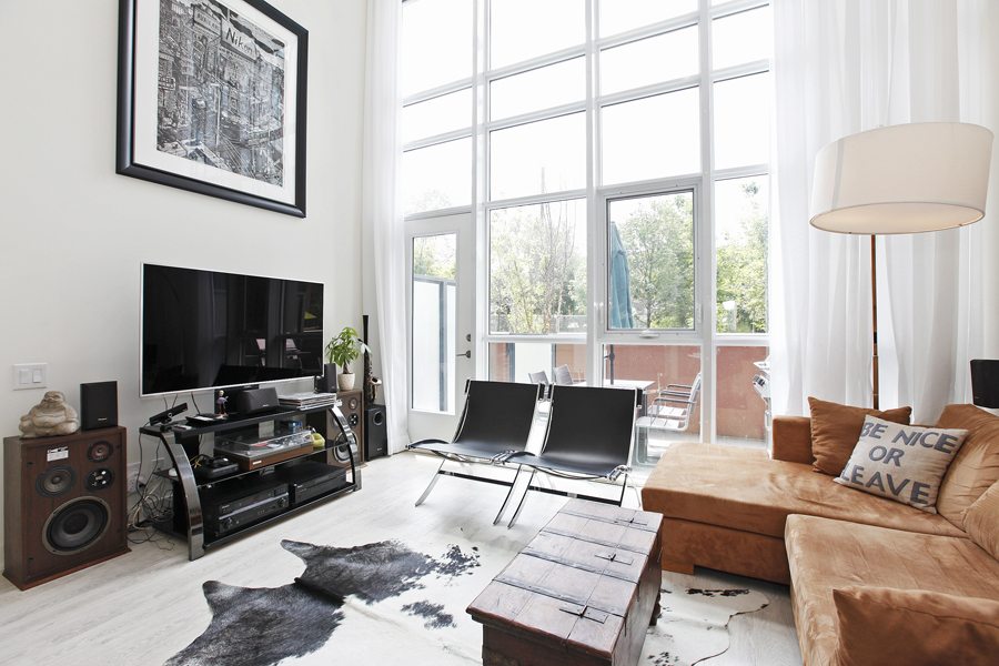 5 Hanna Avenue Liberty Village Loft for sale Living Room 2