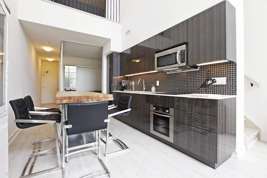 5 Hanna Avenue Toronto Liberty Village Loft for sale Kitchen