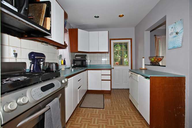29 Glenora Ave Toronto House for Sale Kitchen