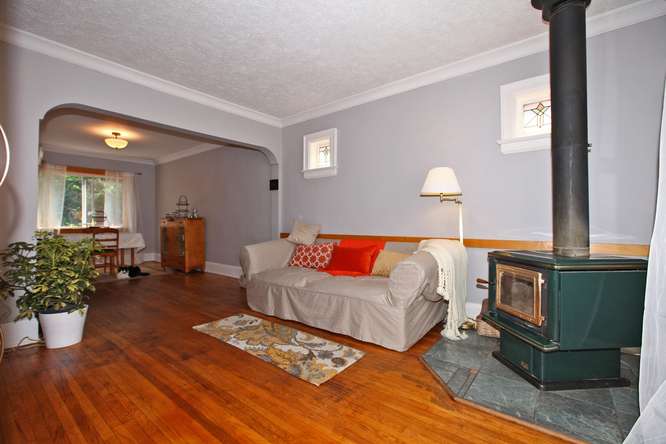29 Glenora Ave Toronto House for Sale Living Room 3