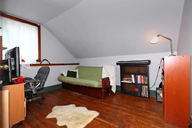 29 Glenora Ave Toronto House for sale 2nd Bedroom