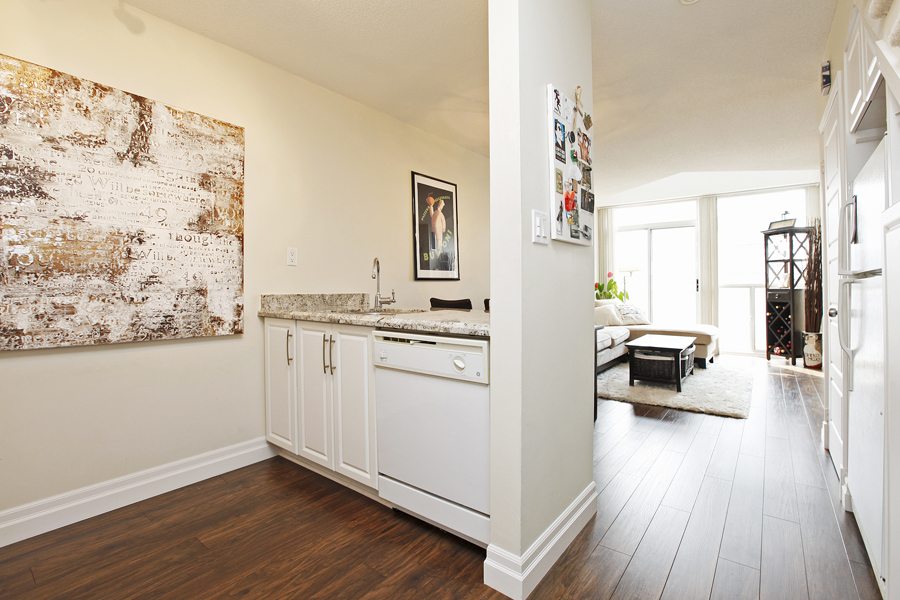 Electra Loft for Lease Kitchen