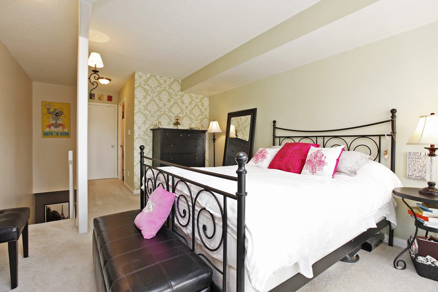 Electra Loft for Lease Toronto Bedroom