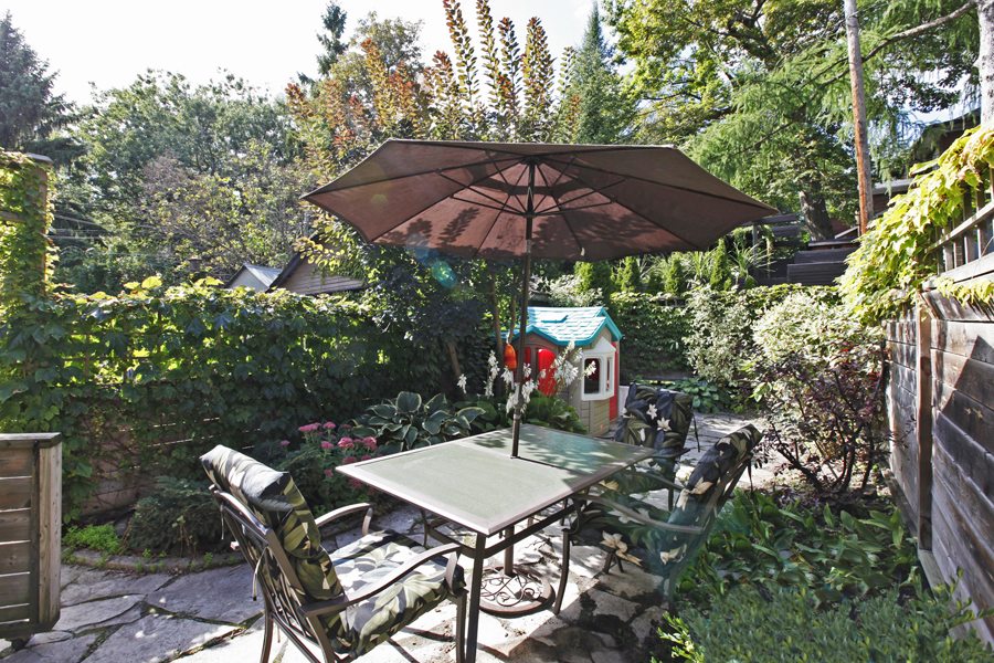 1712 Gerrard Street East Back Yard 2