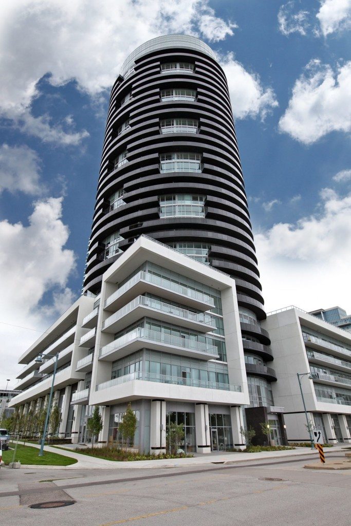 80 Marine Parade Drive 2606 Condo for Rent Exterior Front-1400x2100-300dpi
