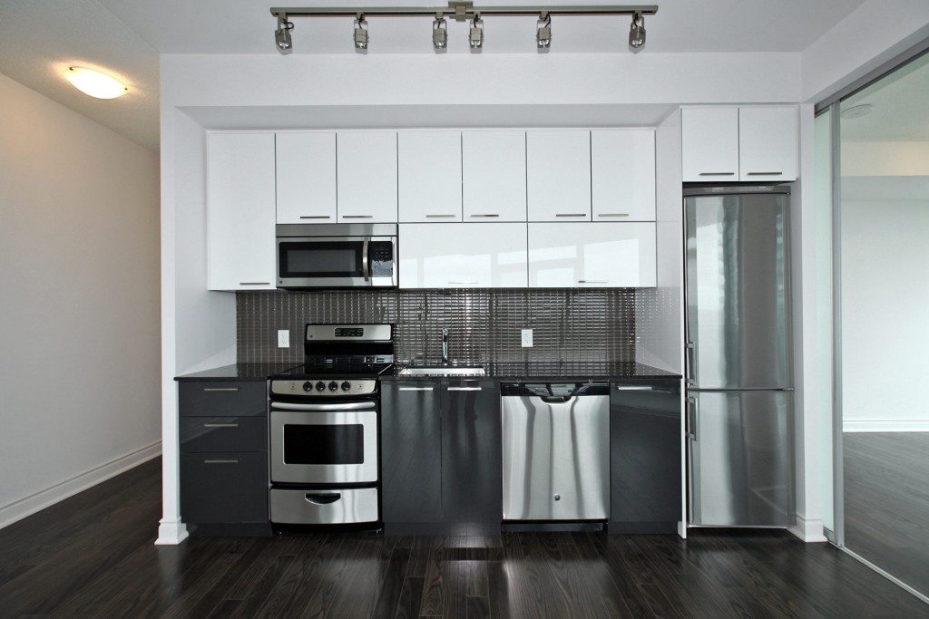 80 Marine Parade Drive 2606 Condo for Rent Kitchen