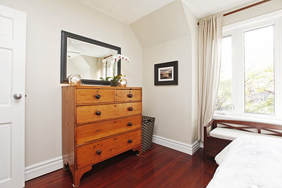 57 Glenmore Road House for Sale Masterbedroom