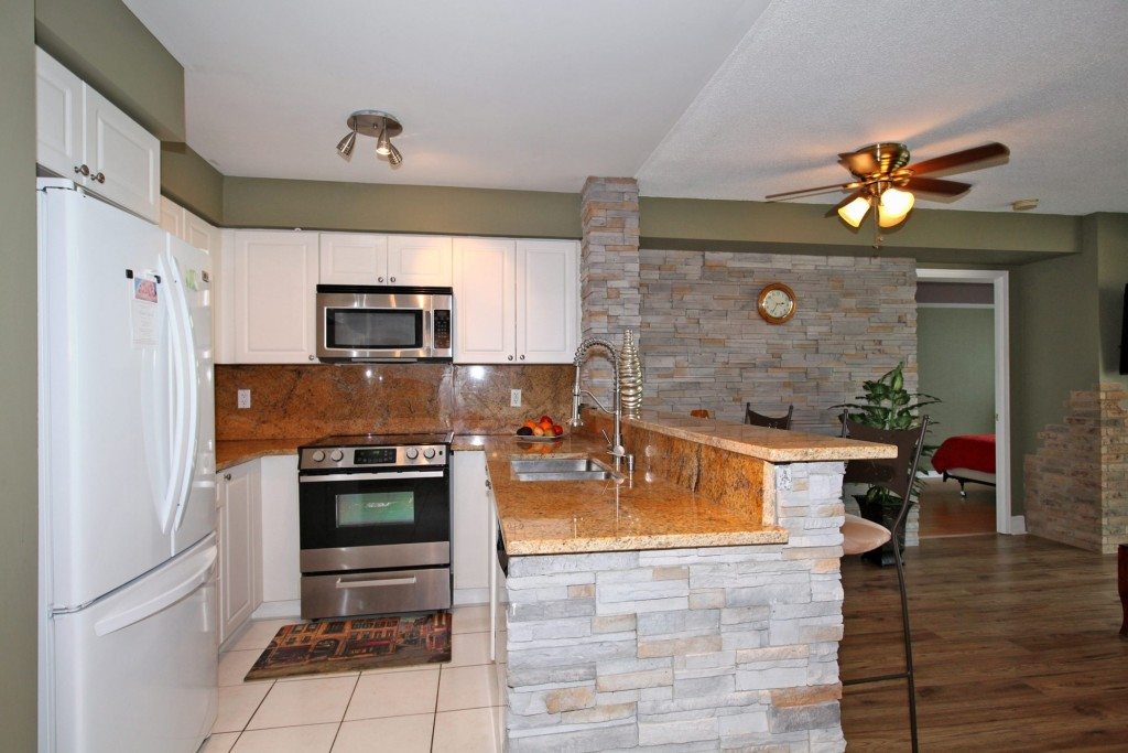 7 Michael Power Condo for Sale Kitchen2