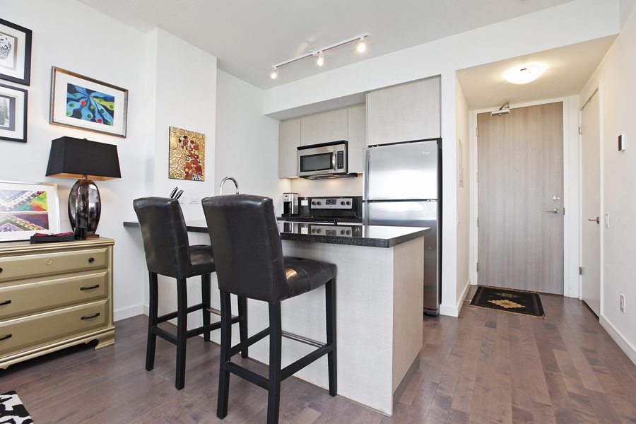 70 Distillery Lane #3104 Condo for Sale Kitchen 2