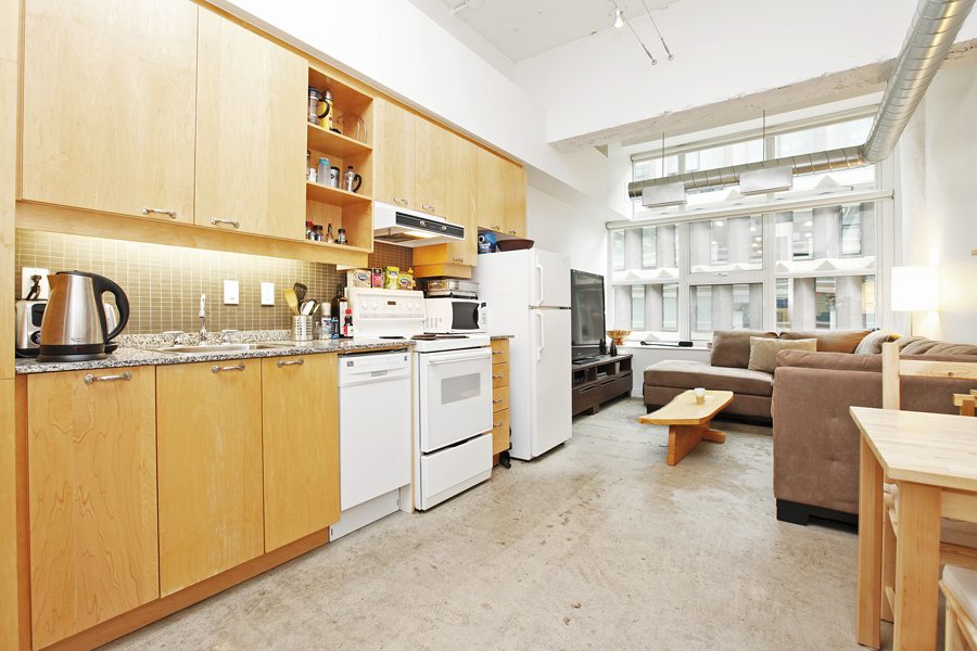 Merchandise Condo for Lease Living Area