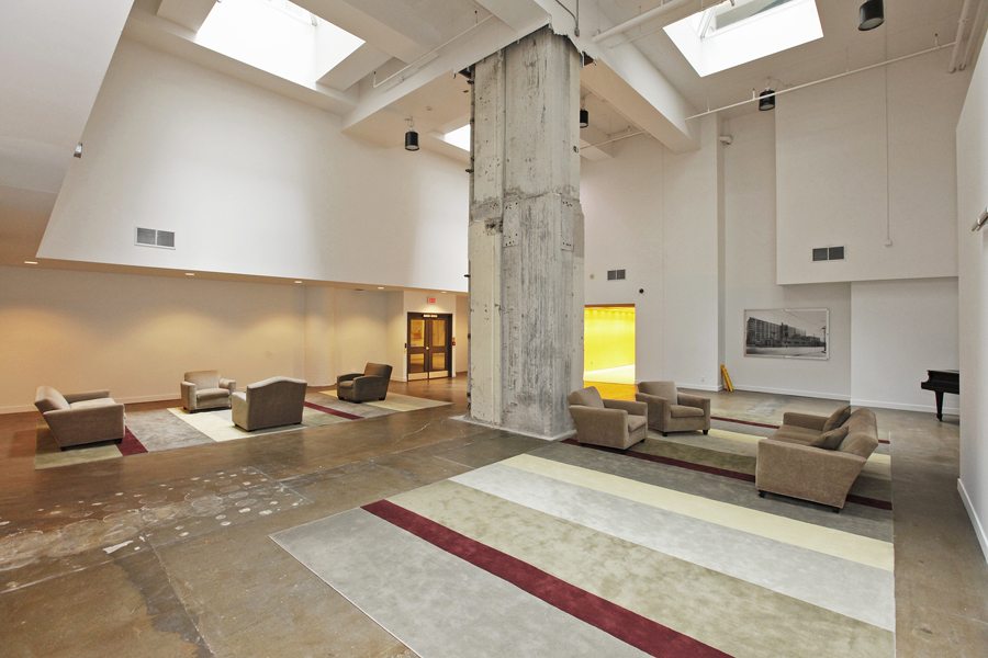 Merchandise Condo for Lease Lounge