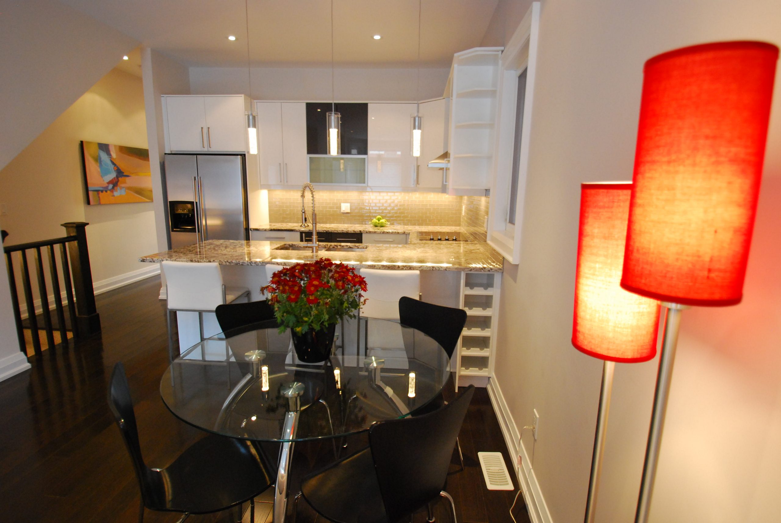 For Lease Executive Trinity Bellwoods Rental