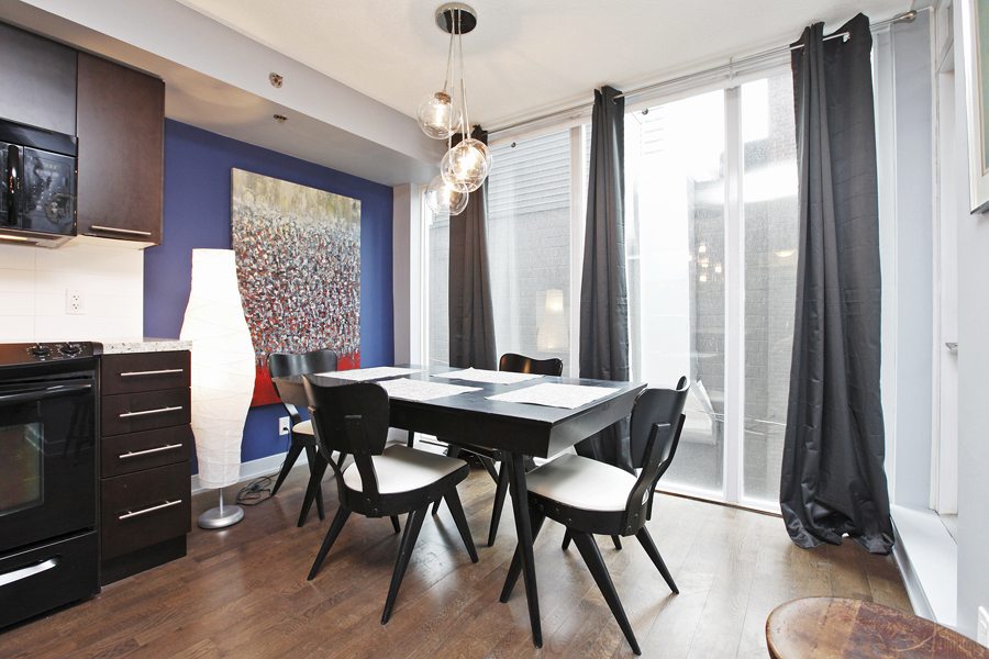21 Nelson Street condo for sale Dining room