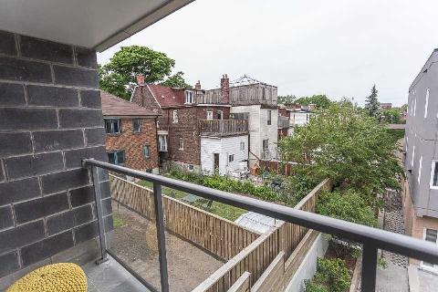 1636 Dundas 5 - Azul loft in Dundas West (3)