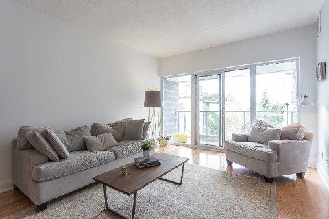 1636 Dundas 5 - Azul loft in Dundas West (6)