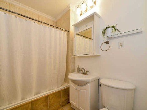 2 Chilton Rd East York Charm sold by BREL (10)