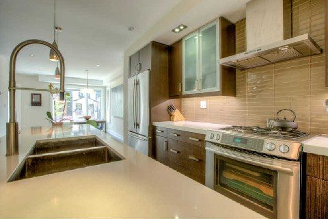 412 Rhodes Avenue Sold by BREL Kitchen 2