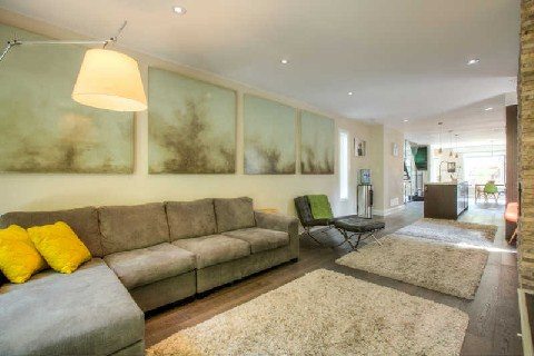 412 Rhodes Avenue Sold by BREL Living Room2