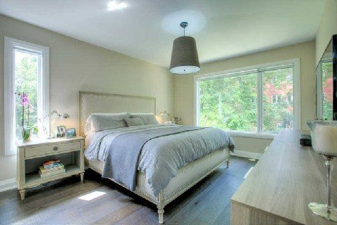 412 Rhodes Avenue Sold by BREL Master