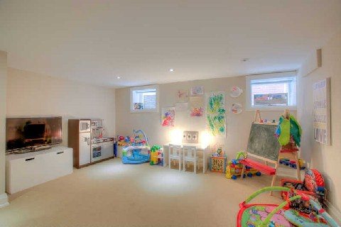 412 Rhodes Avenue Sold by BREL Recreation Room