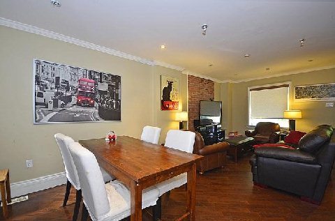 578 Woodbine Avenue Sold by BREL Living room