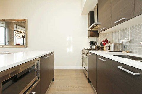 90 Broadview Ave Riverside Penthouse sold by BREL (6)