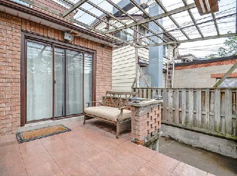 946 Ossington Avenue Sold by BREL Backyard