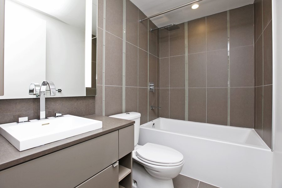 101 Peter Street #3105 for Lease Bathroom