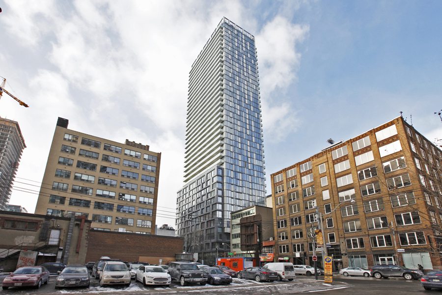101 Peter Street Toronto Lease Exterior