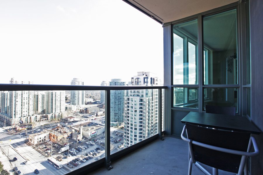 15 Greenview #2404 For Sale Balcony