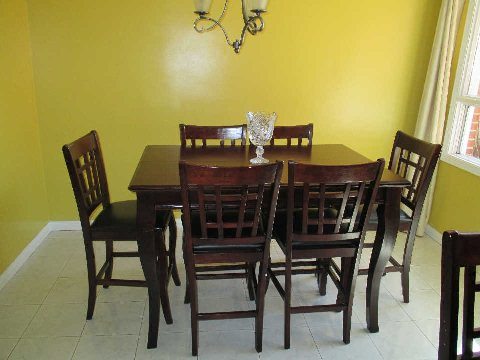 16 Raymore Drive Sold by BREL Eat in Kitchen