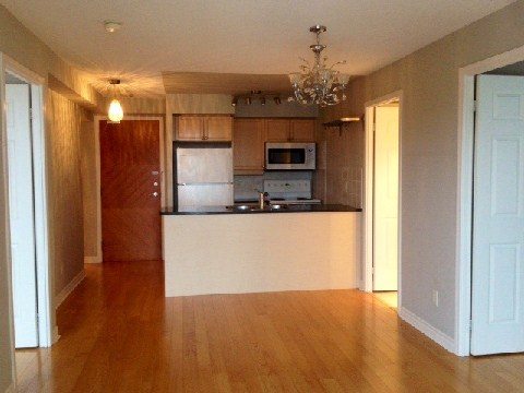 70 High Park #302 Leased by BREL Open Concept