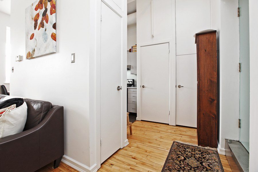 75 Markham Street Toronto Loft for Sale Foyer
