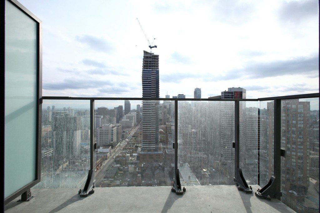 75 St Nicholas St Unit 2503 Balcony