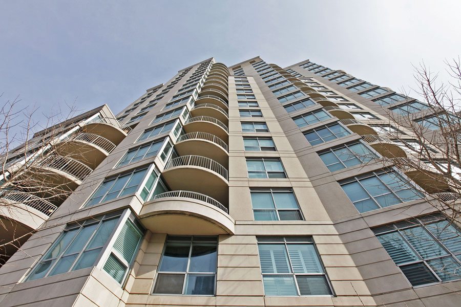 Incredible Waterfront Value 2111 Lake Shore 1511 (20)