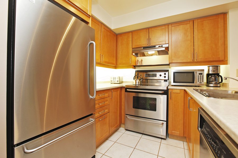 Incredible Waterfront Value 2111 Lake Shore 1511 (27)